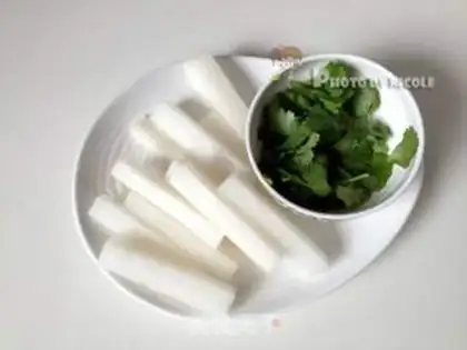 Make Spicy radish step 1