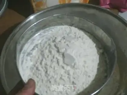 Make Strawberry cake step 4