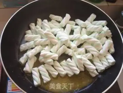 Make Tasty cow rollers step 5