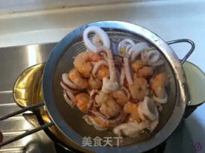 Make Marathon seafood eggs step 5