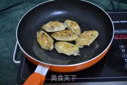 Make Chestnut chicken wings step 2