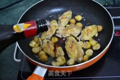 Make Chestnut chicken wings step 4