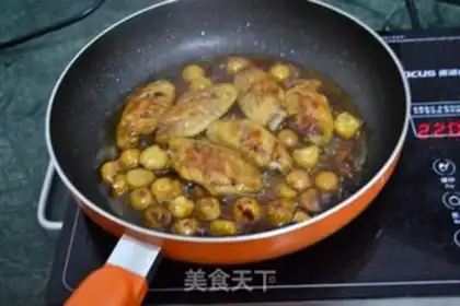 Make Chestnut chicken wings step 5