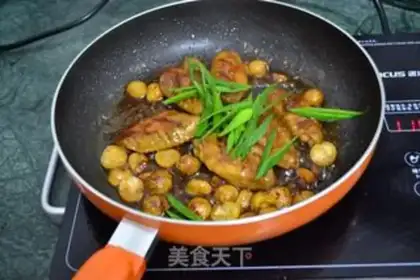 Make Chestnut chicken wings step 6