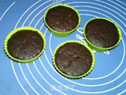 Make Chocolate cake step 16