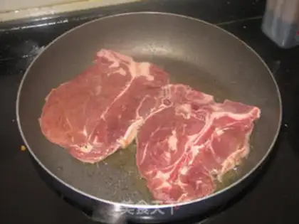 Make T-BONE STEAK WITH BLACK PEPPER JUICE step 3