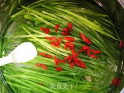 Make Arctic shrimp jade carrot soup step 2