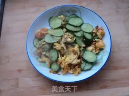 Make cucumber fried eggs step 8