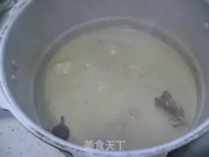 Make The soup pan step 4