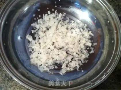 Make Sydney Silver Ear Lily step 2