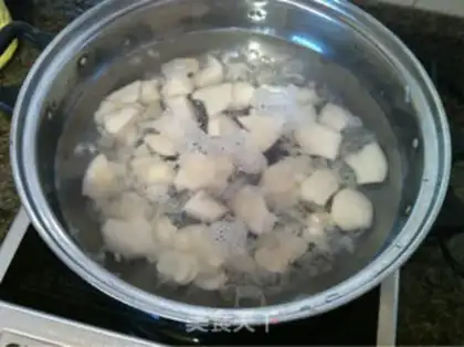 Make Sydney Silver Ear Lily step 5