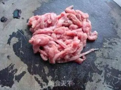 Make Three pieces of fried meat step 0