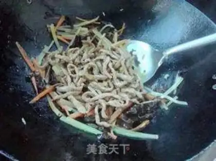 Make Three pieces of fried meat step 8
