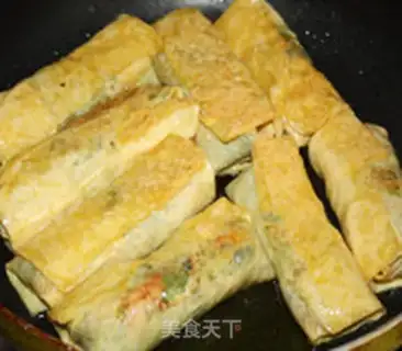 Make Five light, ten gold rolls step 10