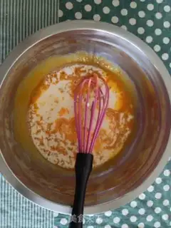 Make Strawberry cake step 6