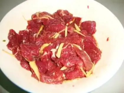 Make Beef mustard pizza step 5