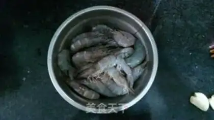 Make Coke shrimp step 1