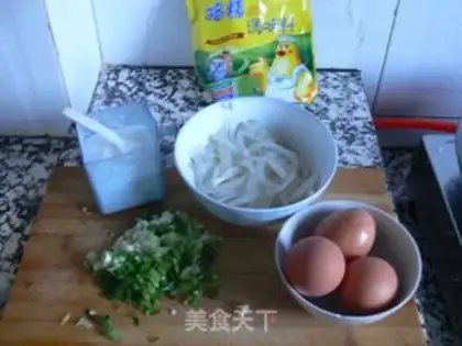 Make Silverfish fried eggs step 0