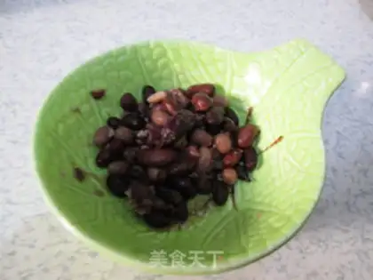 Make Coconut bean bean pellets step 2