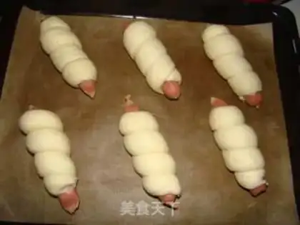 Make Hot dog roll step 5