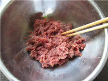 Make Dragon well tea and beef dumplings step 3