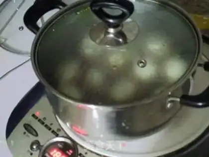 Make Eggs with halogens and tiger skins step 3