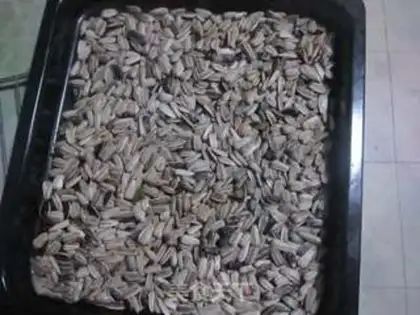 Make Five sunflower seeds step 10