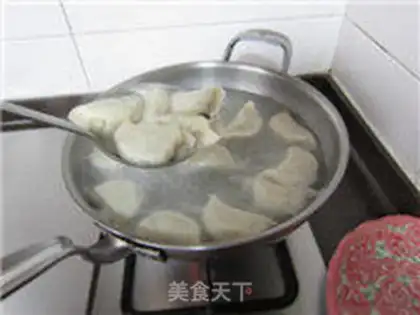 Make Dragon well tea and beef dumplings step 15