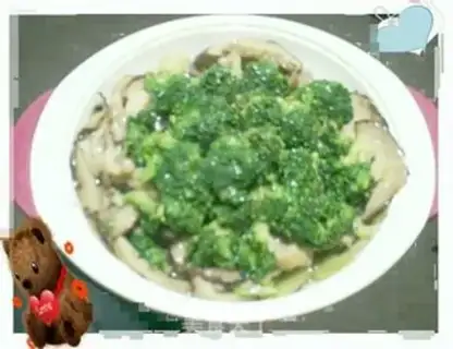 Make Fry mushrooms and broccoli step 4