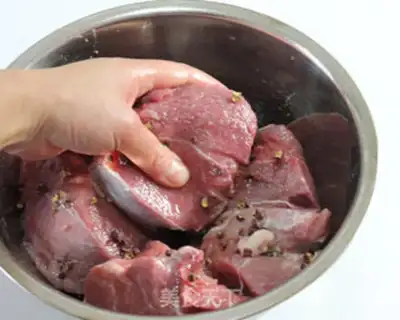 Make Dry spicy beef step 2
