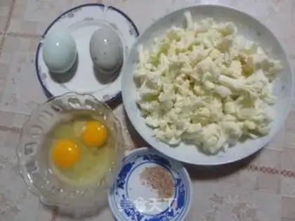 Make Three eggs step 0