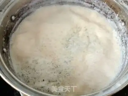 Make Red sugar strawberry rice pudding step 2