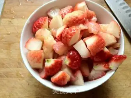 Make Red sugar strawberry rice pudding step 5