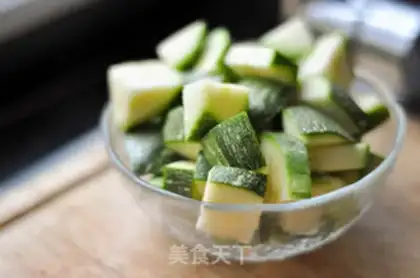 Make Thai green curry chicken step 1