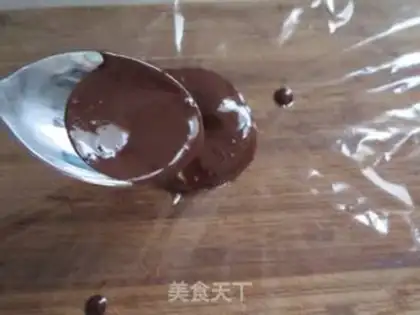 Make Chocolate bowl step 1