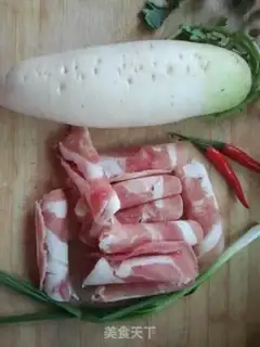 Make Spicy sauerkraut soup step 0