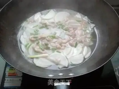Make Spicy sauerkraut soup step 5