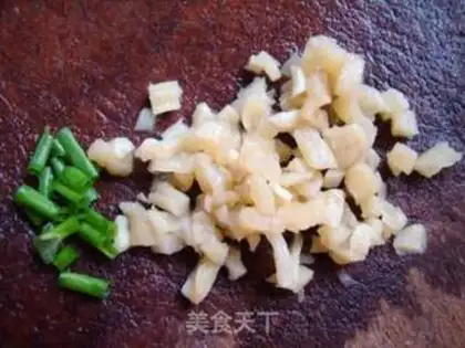Make radish fried eggs step 1