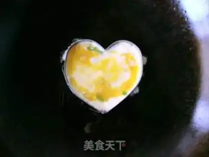 Make radish fried eggs step 4