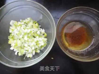 Make Hand grab cake step 0