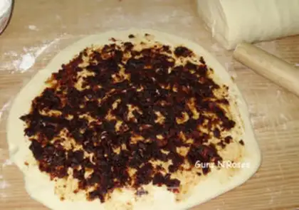 Make Milky dates and flowers step 7