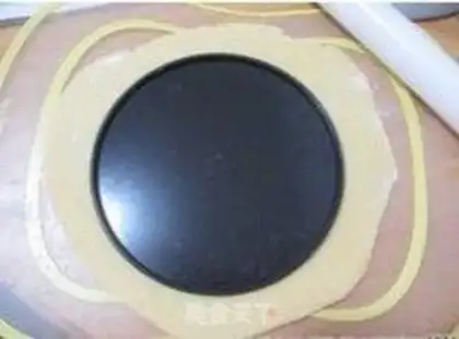 Make Crown cream puff step 5