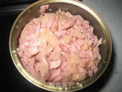 Make Tuna egg spinach rolls step 1