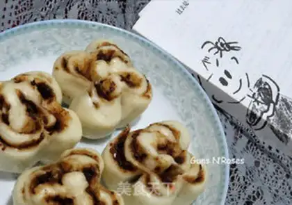 Make Milky dates and flowers step 11