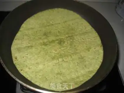 Make Tuna egg spinach rolls step 2