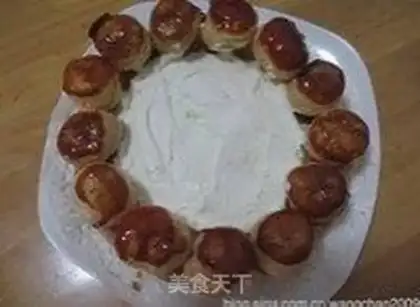 Make Crown cream puff step 18