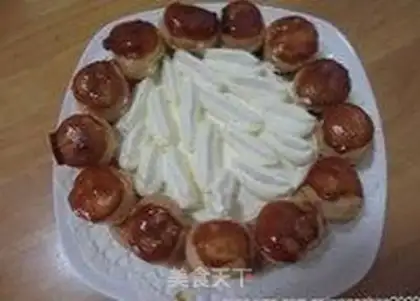 Make Crown cream puff step 19