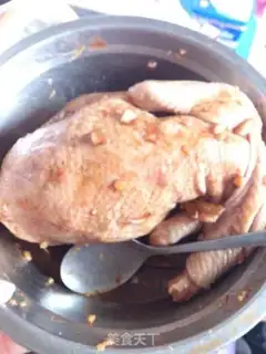Make The whole chicken with garlic and honey step 0
