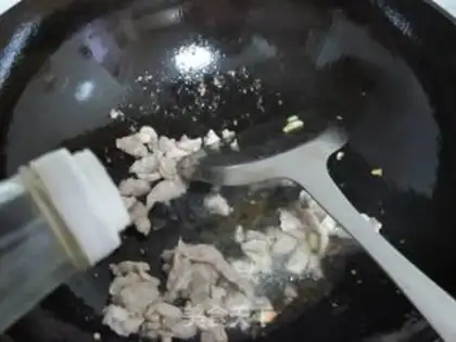 Make Squeeze noodles step 3