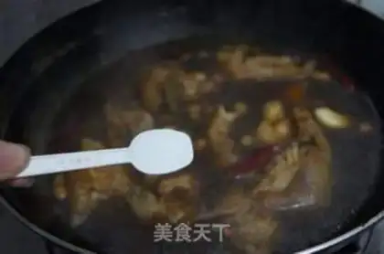 Make Peanut stew pig hoof step 9
